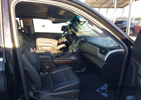 2019 Chevrolet Tahoe Lt z USA, uszkodzony, nr VIN 1GNSKBKC0KR120733